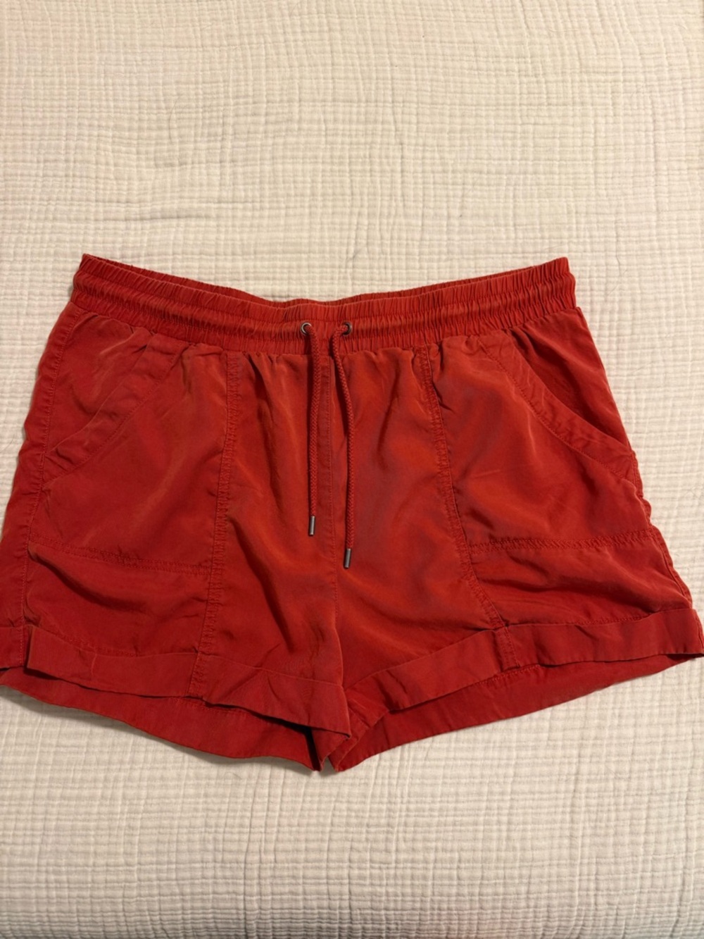Women's Universal Thread Shorts